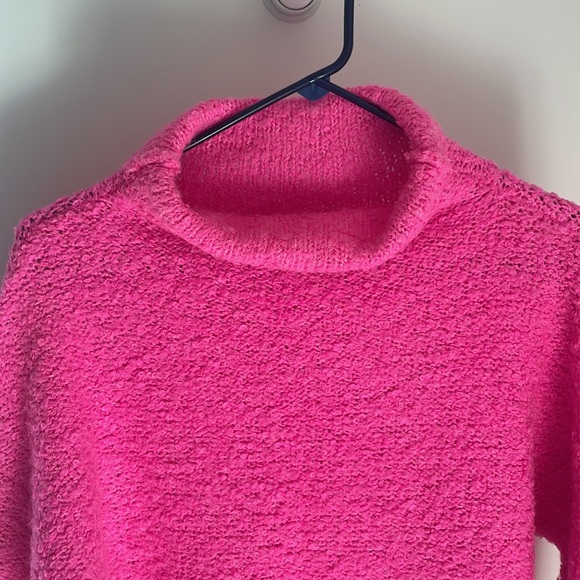 Lou & Grey Size XS Hot Pink Turtleneck Sweater - Picture 2 of 7